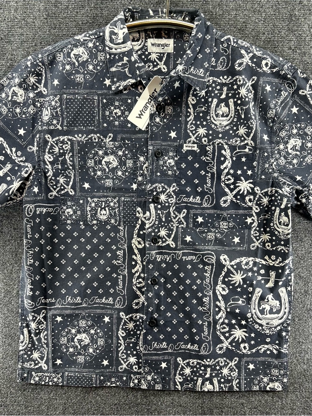 NWT Wrangler Western Button Down Shirt Mens Medium Cowboy Bandana Print Retro